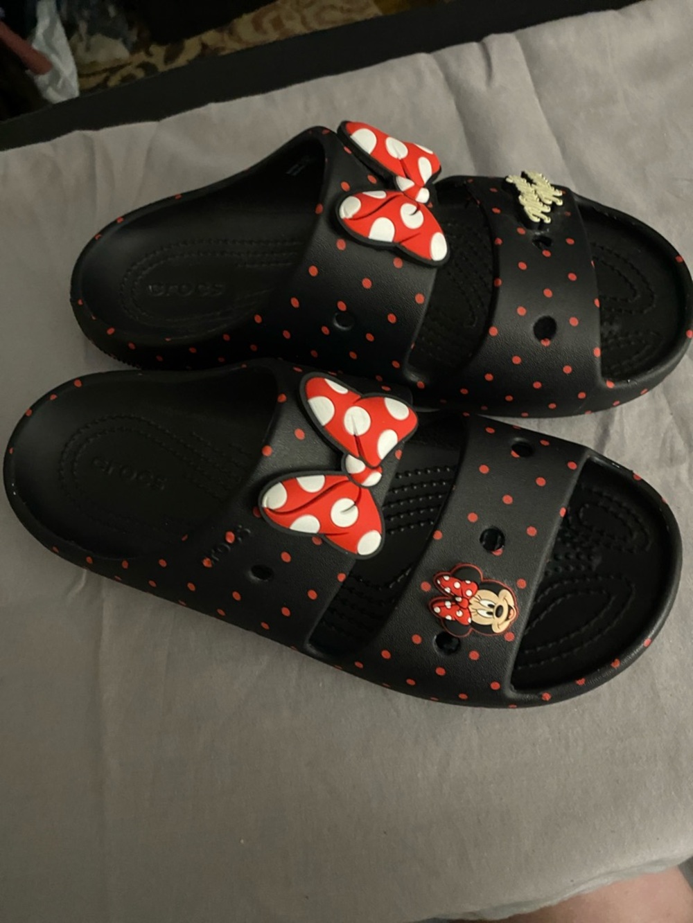 NWOT CROCS DISNEY-SLIDES SIZE 9 Minnie Mouse Black Red & White Polka Dot Bow - Picture 5 of 12
